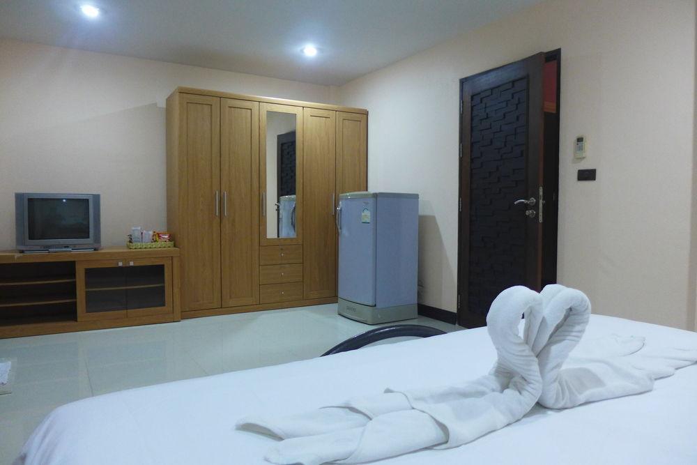 Bgw Phuket Hostel Patong Экстерьер фото