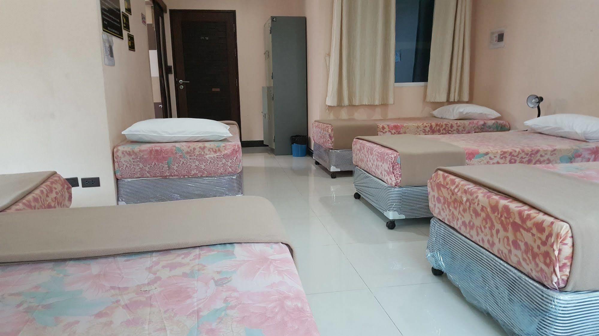 Bgw Phuket Hostel Patong Экстерьер фото
